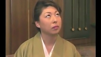Asiatische Frau Von Eifelfister Hart Geschlagen Und Gefickt